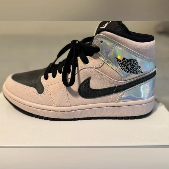 2020 RELEASE 7.5 Air Jordan 1 Mid Dirty Powder Iridescent! - Picture 11 of 12
